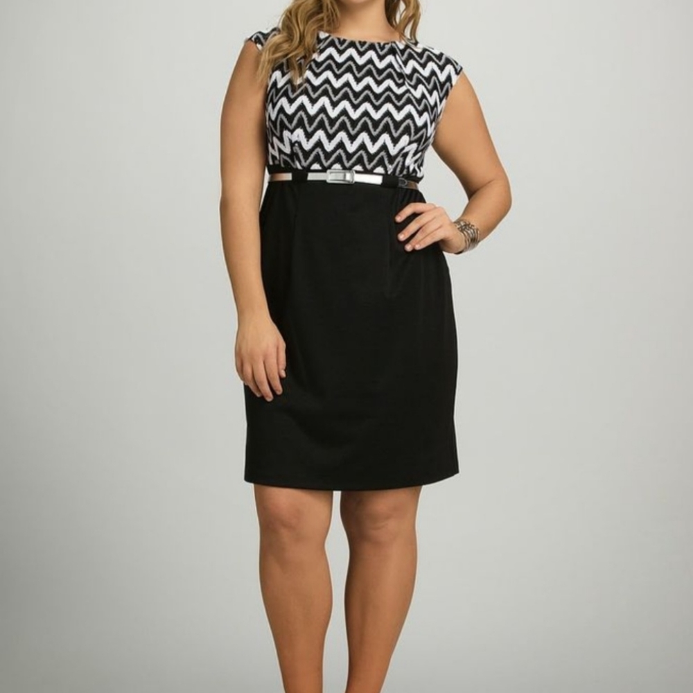 Belted dress, size 10